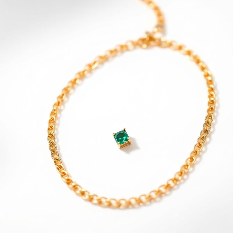 Emerald Pendant in 18K
